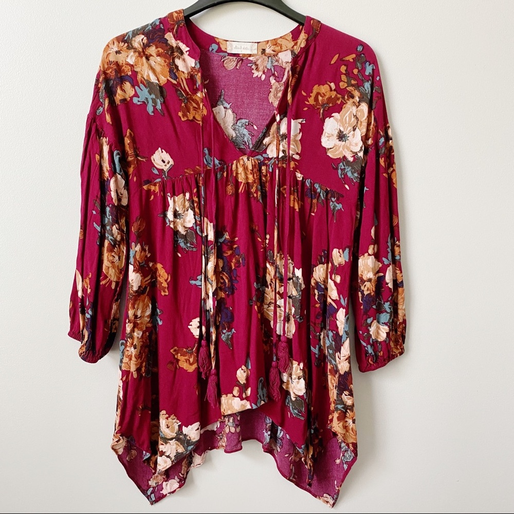 Altar’d State Floral Handkerchief Hem Tunic